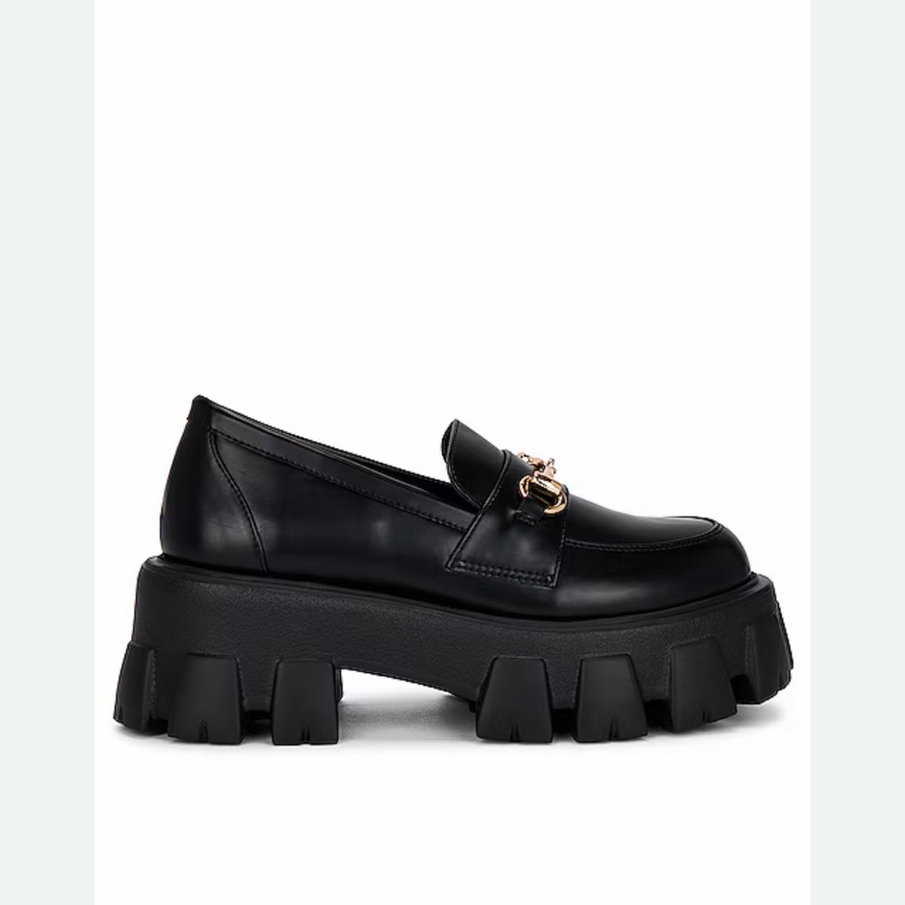NWOT Raye Black Chunky Loafers